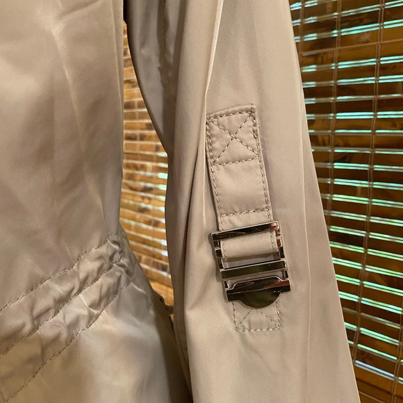 BCNGeneration Jacket - Picture 3 of 7